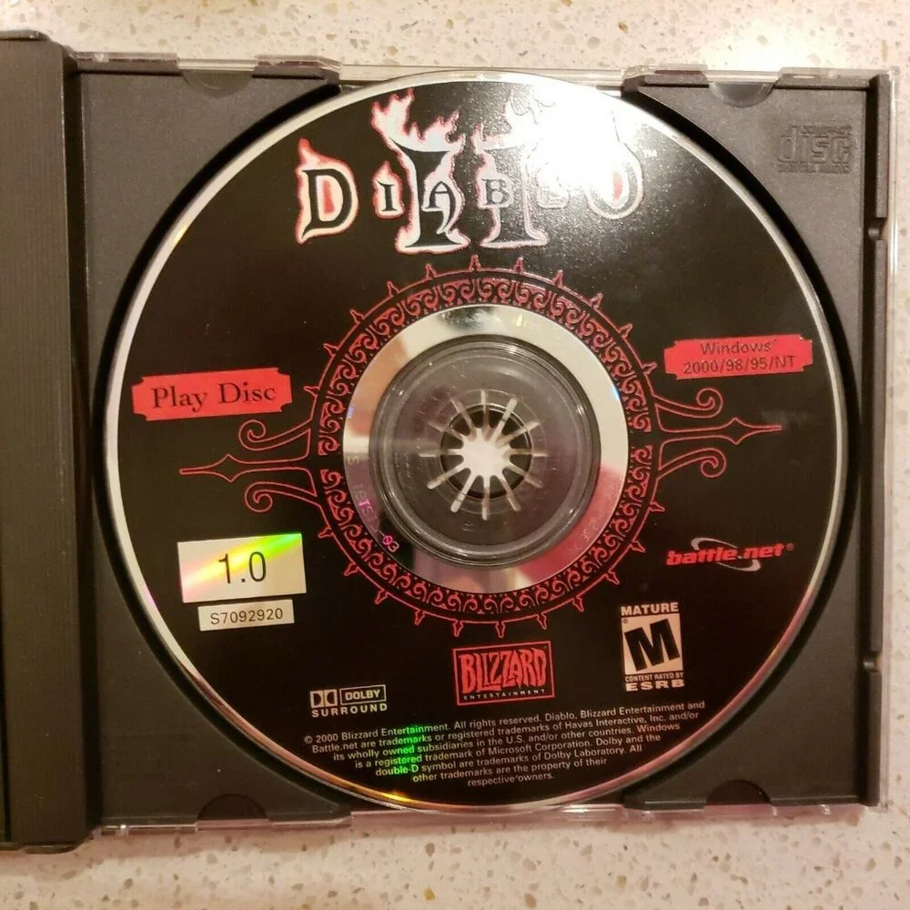 Diablo 2 II PC Video Game Fantasy Battle Windows 2000 + Expansion Set Blizzard